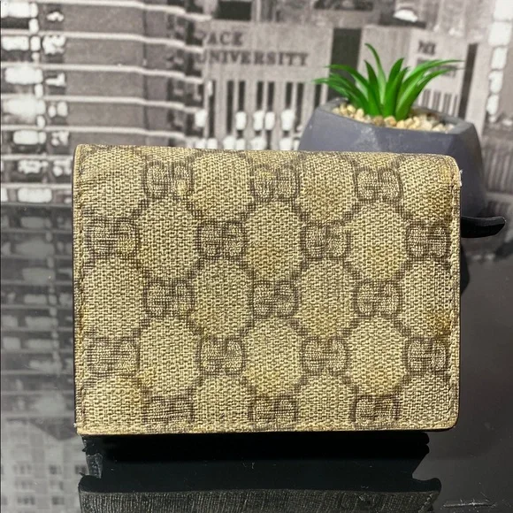 Authentic Gucci GG 🐝Supreme Bee Wallet - Picture 4 of 17